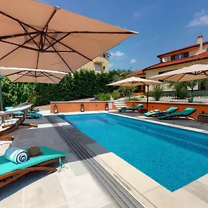 Oasis Kostrena